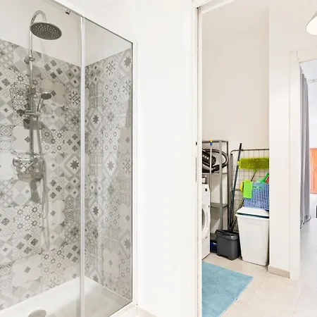 Luminoso Nuovalucello Apart- Giardino E Parcheggio Privato * Κατάνια